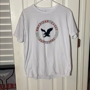 American Eagle M T-shirt